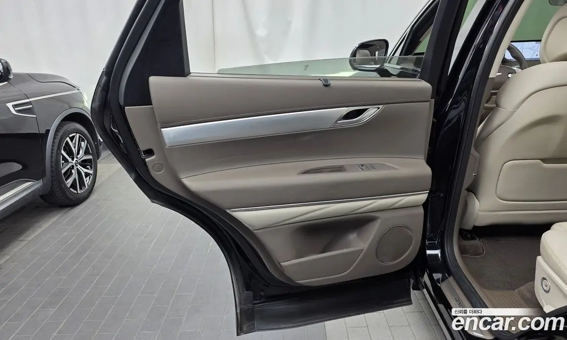 Genesis GV80 2020 2.5 автомат (гидро), фото 15 Genesis GV80 2020 2.5 автомат (гидро), фото 15