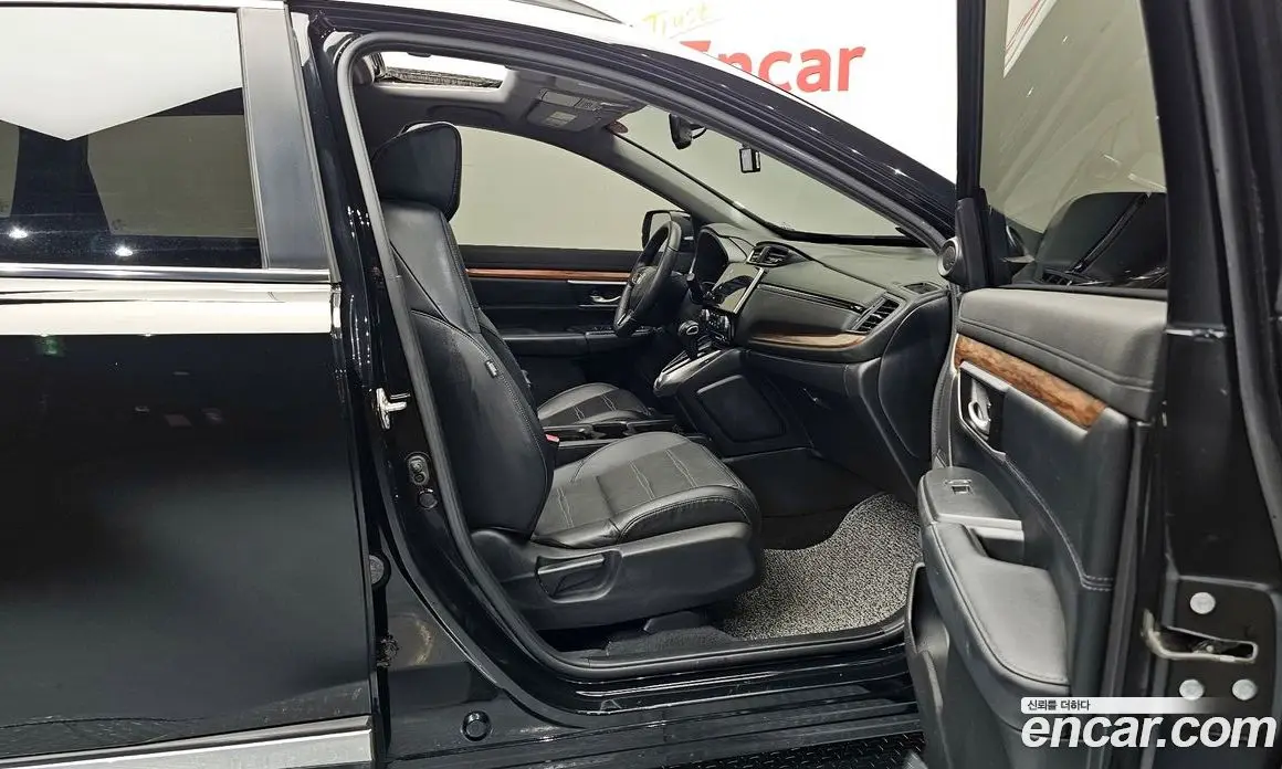 Honda CR-V 2017 1.5 автомат (гидро), фото 16 Honda CR-V 2017 1.5 автомат (гидро), фото 16