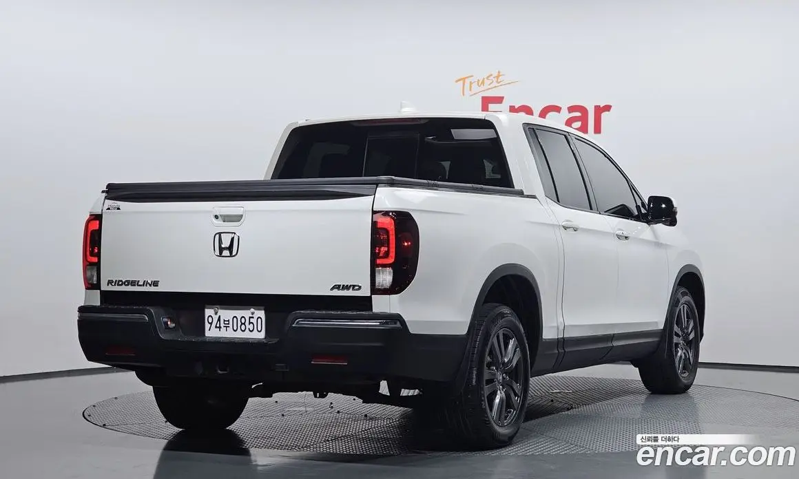 Honda Ridgeline 2017 3.5 автомат (гидро), фото 2 Honda Ridgeline 2017 3.5 автомат (гидро), фото 2