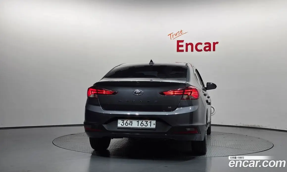 Hyundai Avante 2019 1.6 автомат (гидро), фото 4