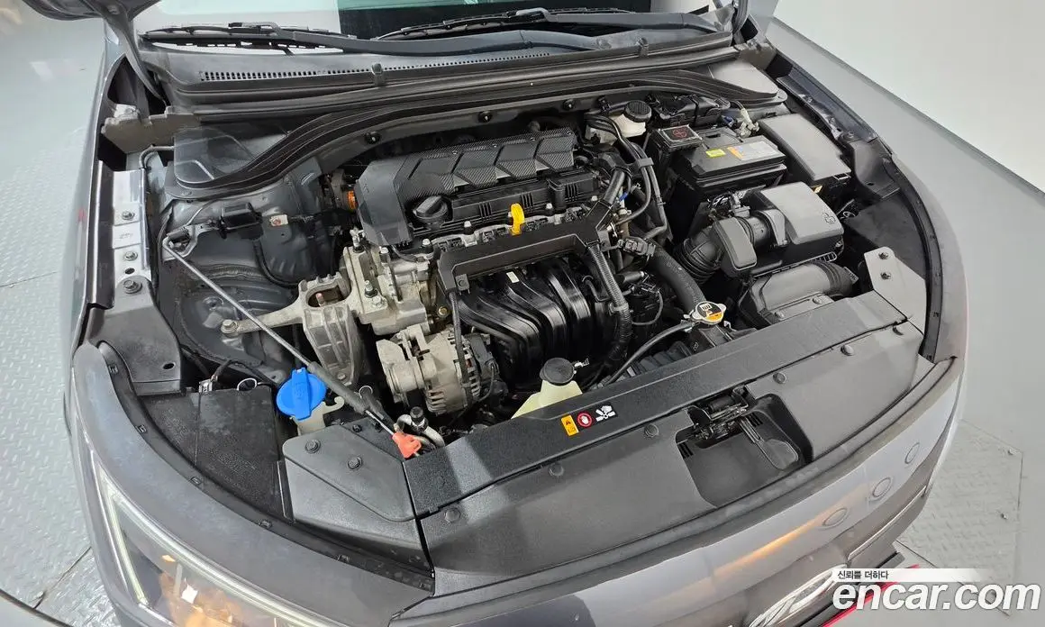Hyundai Avante 2019 1.6 автомат (гидро), фото 6