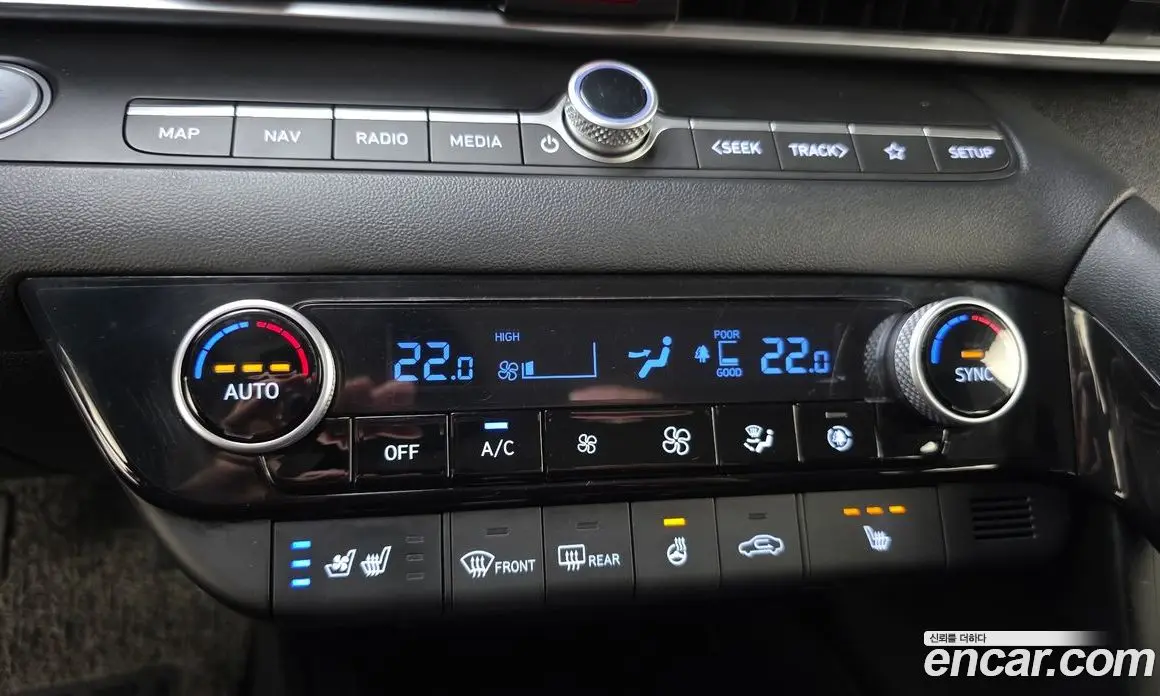 Hyundai Avante 2021 1.6 автомат (гидро), фото 19