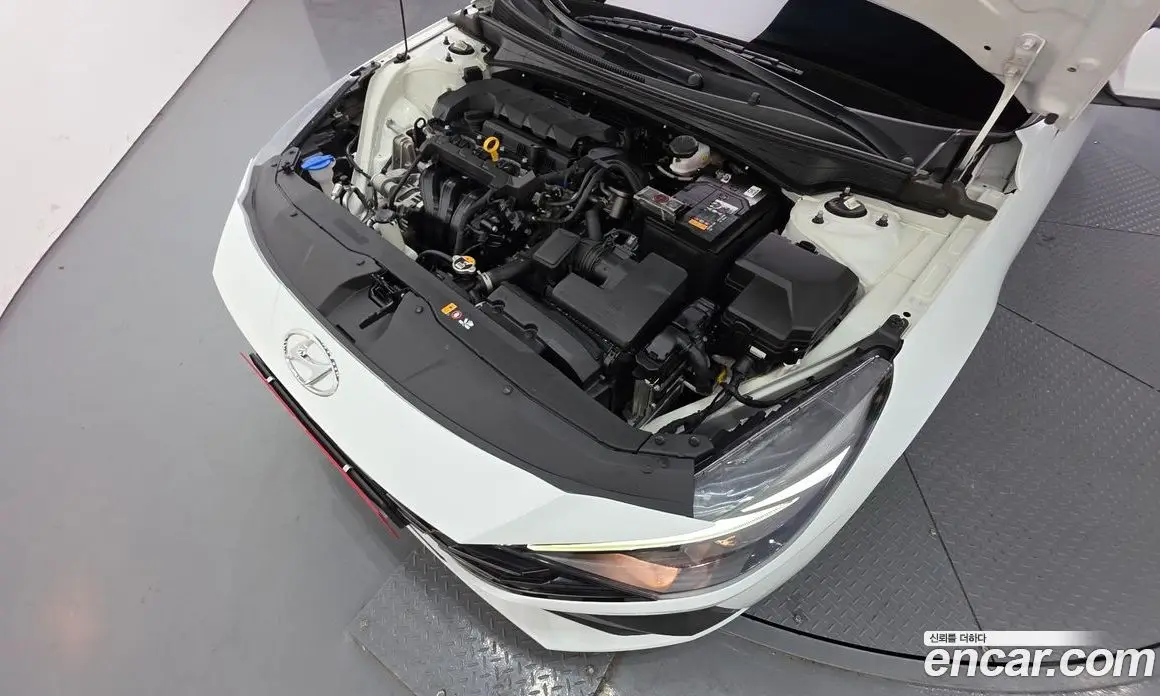 Hyundai Avante 2021 1.6 автомат (гидро), фото 6