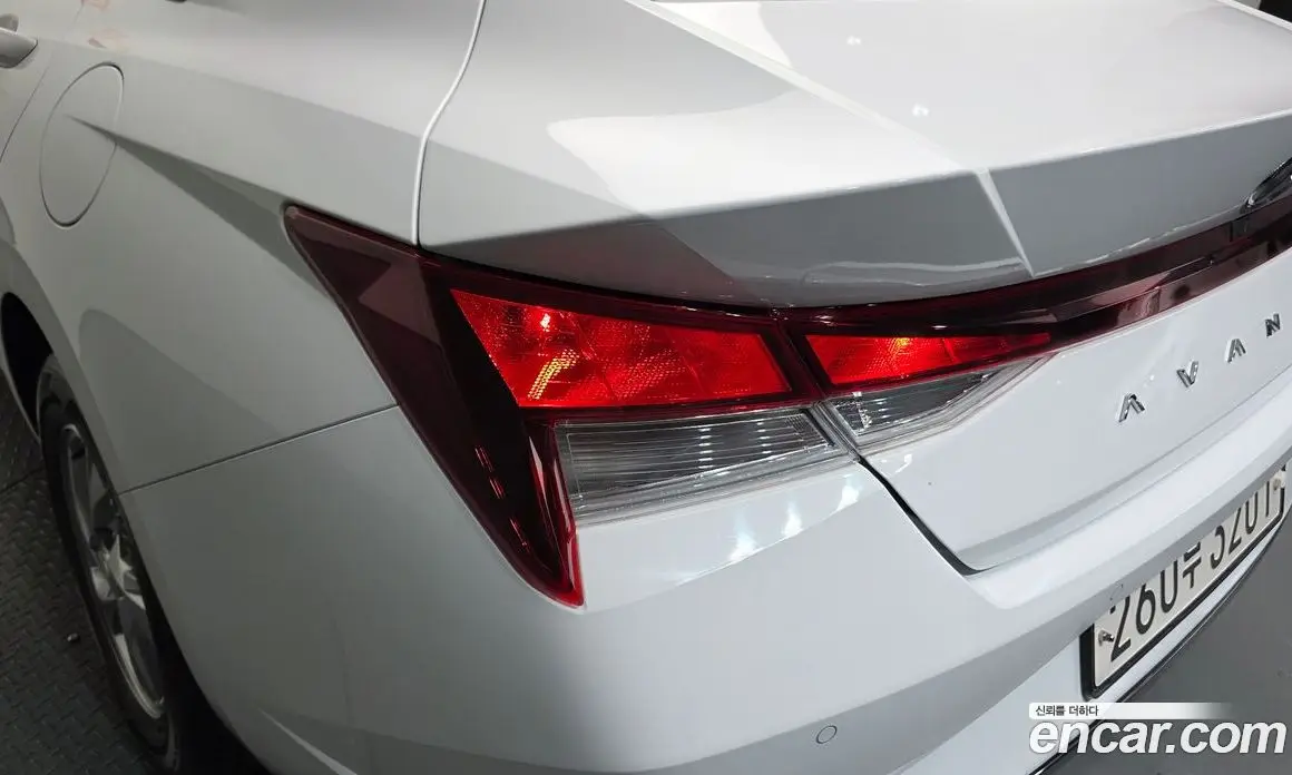 Hyundai Avante 2021 1.6 автомат (гидро), фото 9