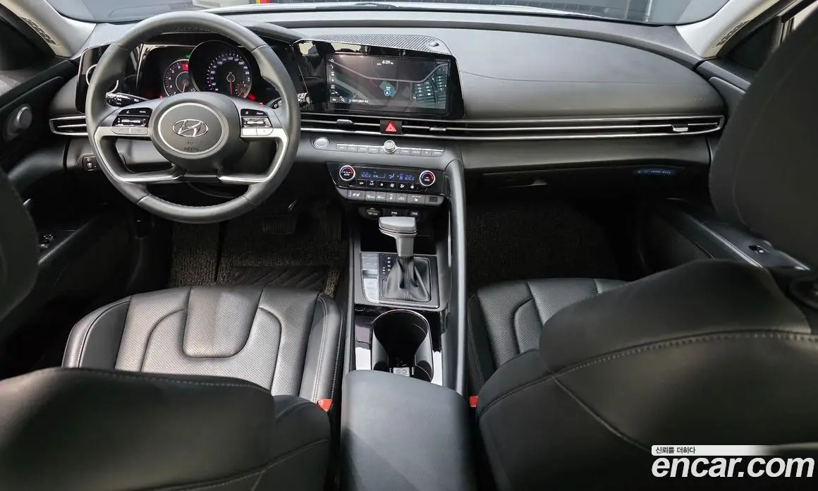 Hyundai Avante 2021 1.6 автомат (гидро), фото 10