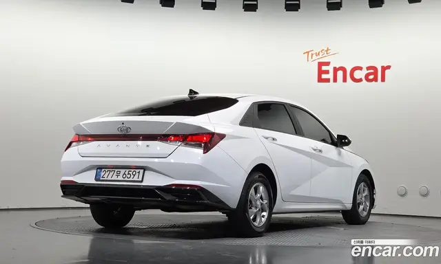 Hyundai Avante 2022 1.6 автомат (гидро), миниатюра 2