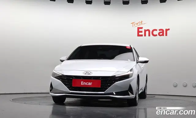 Hyundai Avante 2022 1.6 автомат (гидро), миниатюра 3