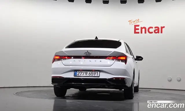 Hyundai Avante 2022 1.6 автомат (гидро), миниатюра 4