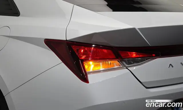 Hyundai Avante 2022 1.6 автомат (гидро), миниатюра 9