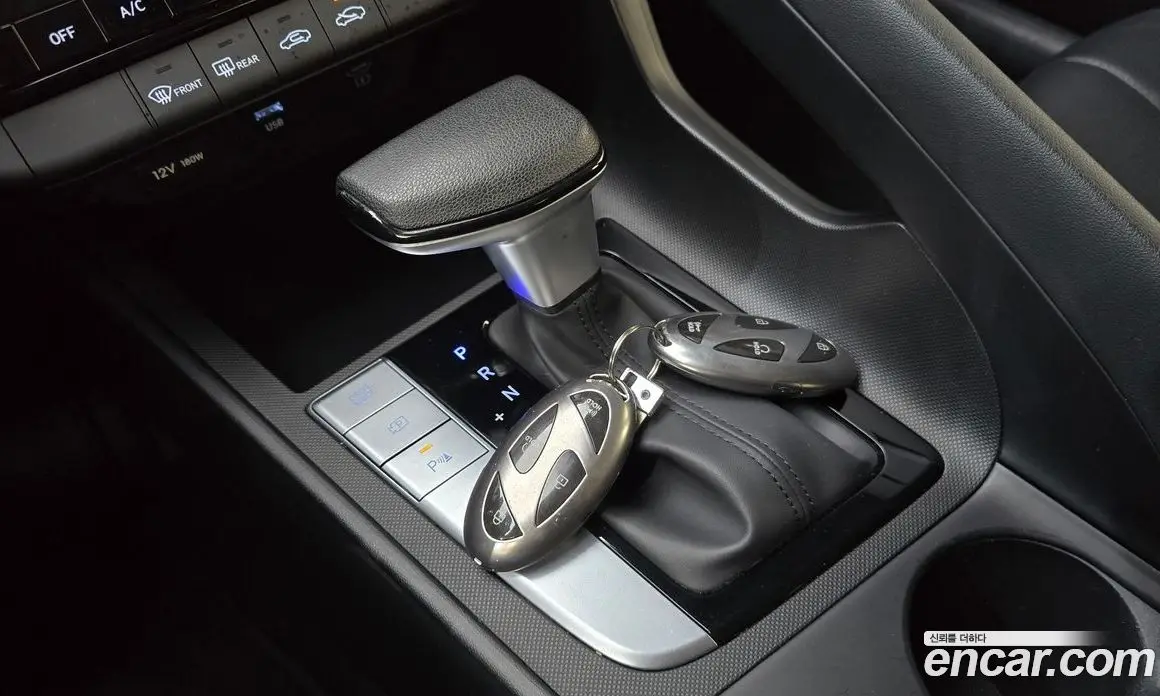 Hyundai Avante 2023 1.6 автомат (гидро), фото 12