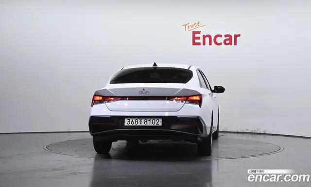 Hyundai Avante 2023 1.6 автомат (гидро), миниатюра 4