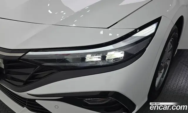 Hyundai Avante 2023 1.6 автомат (гидро), миниатюра 8
