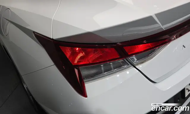 Hyundai Avante 2023 1.6 автомат (гидро), миниатюра 9