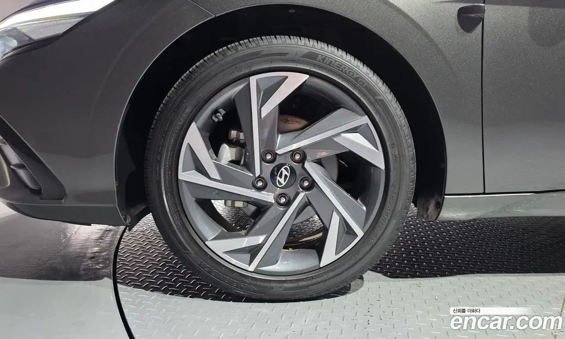 Hyundai Avante 2023 1.6 автомат (гидро), фото 5 Hyundai Avante 2023 1.6 автомат (гидро), фото 5