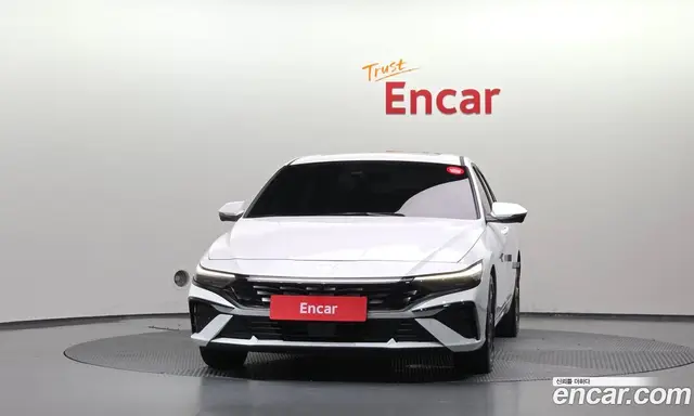 Hyundai Avante 2023 1.6 автомат (гидро), миниатюра 3