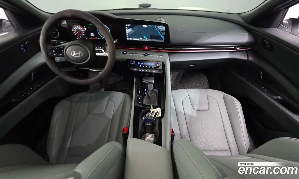 Hyundai Avante 2023 1.6 автомат (гидро), фото 10