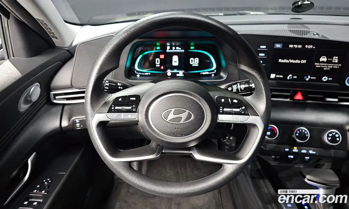 Hyundai Avante 2024 1.6 автомат (гидро), фото 19