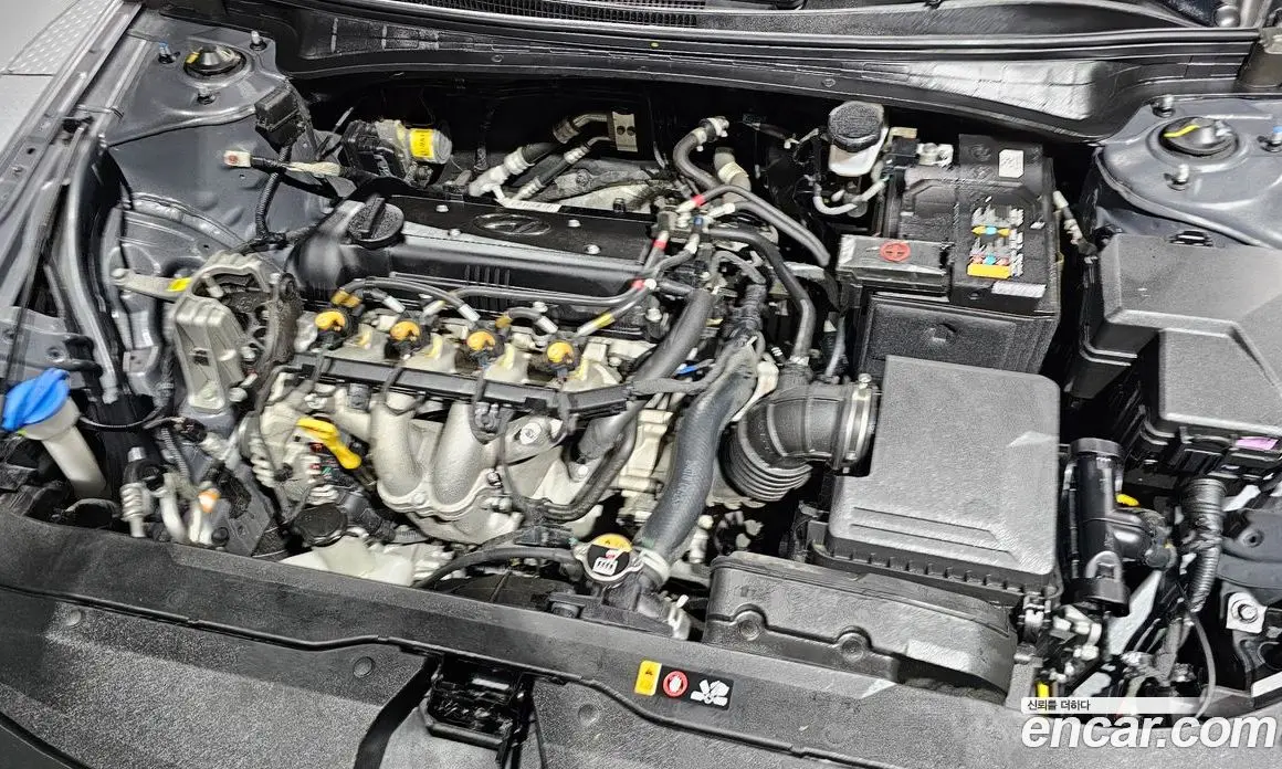 Hyundai Avante 2024 1.6 автомат (гидро), фото 6