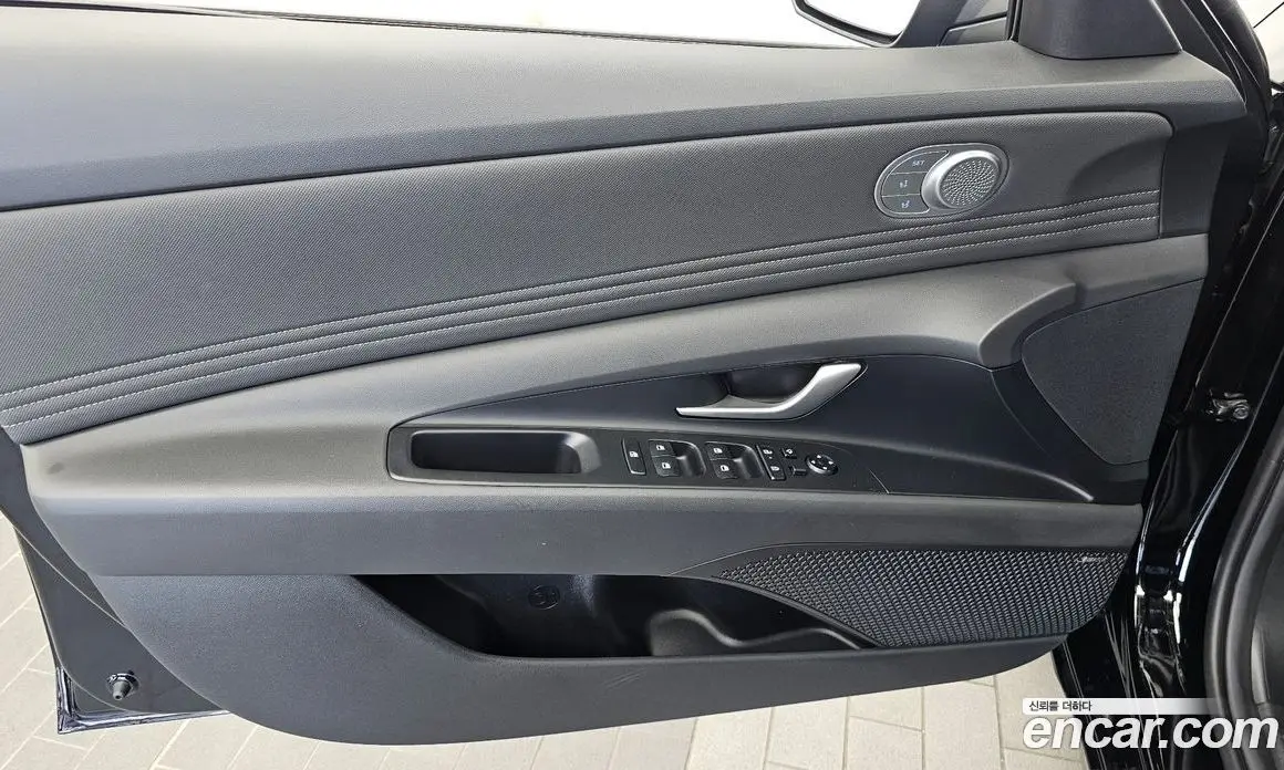 Hyundai Avante 2025 1.6 автомат (гидро), фото 14
