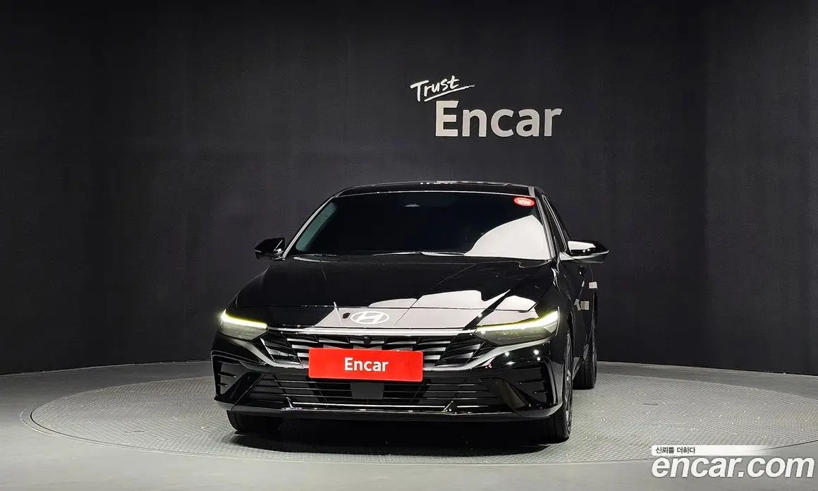 Hyundai Avante 2025 1.6 автомат (гидро), фото 3