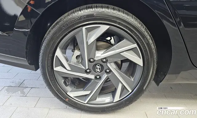 Hyundai Avante 2025 1.6 автомат (гидро), миниатюра 5
