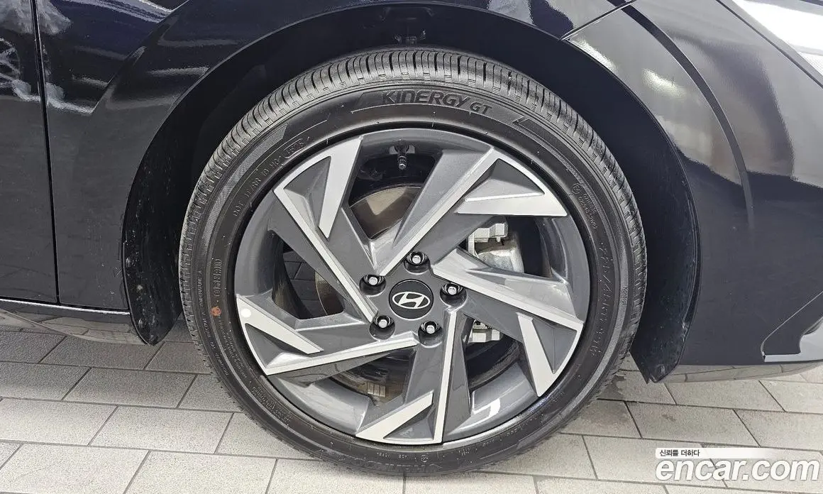Hyundai Avante 2025 1.6 автомат (гидро), фото 7
