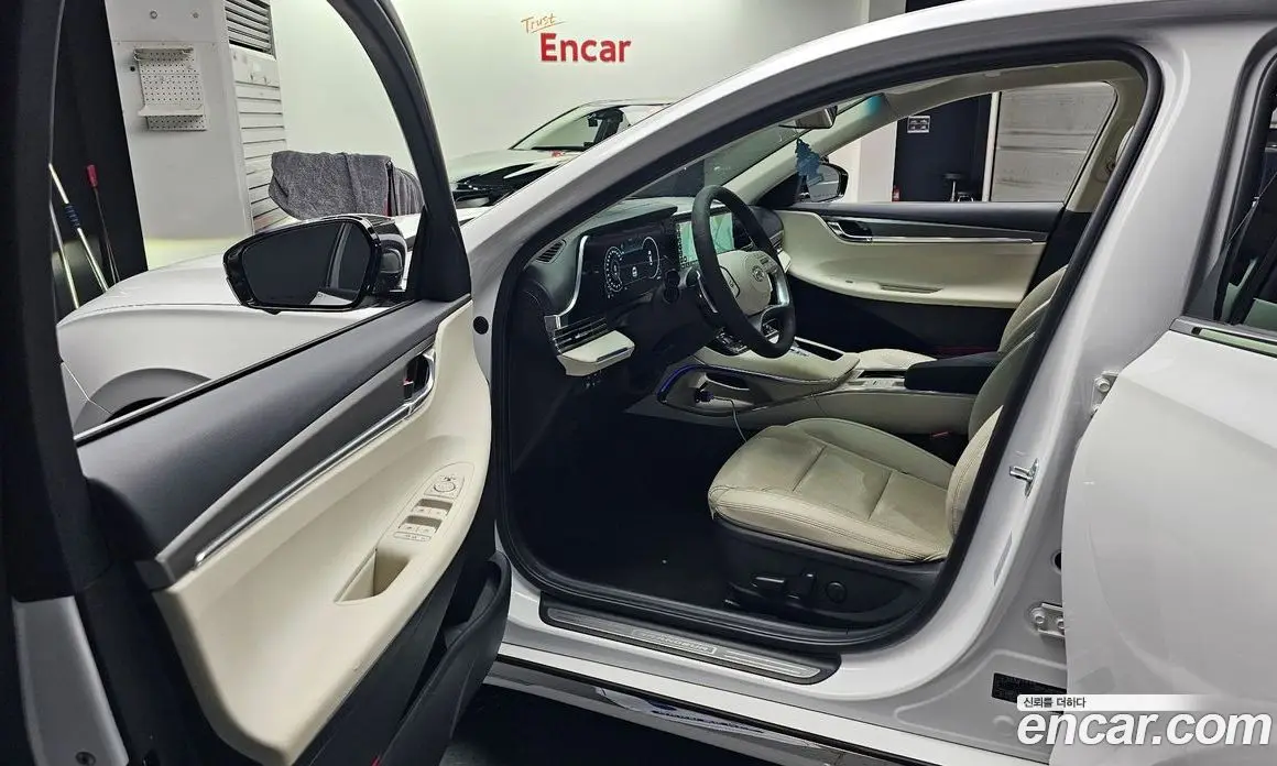 Hyundai Grandeur 2021 3.3 автомат (гидро), фото 13