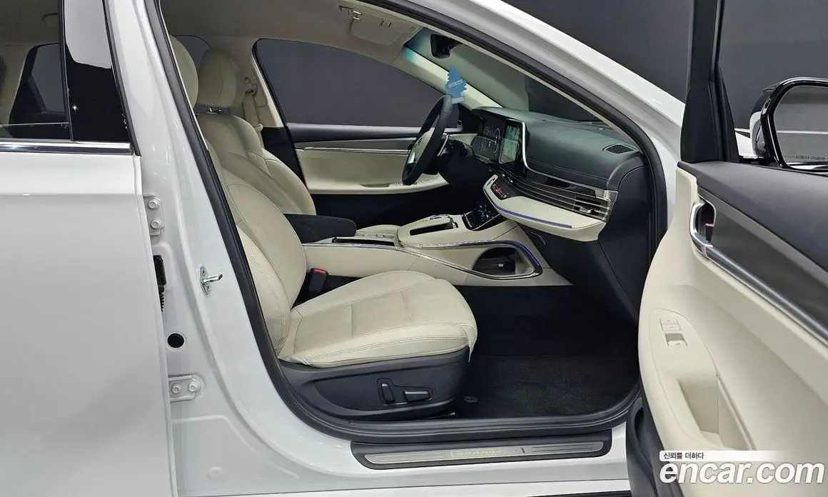 Hyundai Grandeur 2021 3.3 автомат (гидро), фото 16