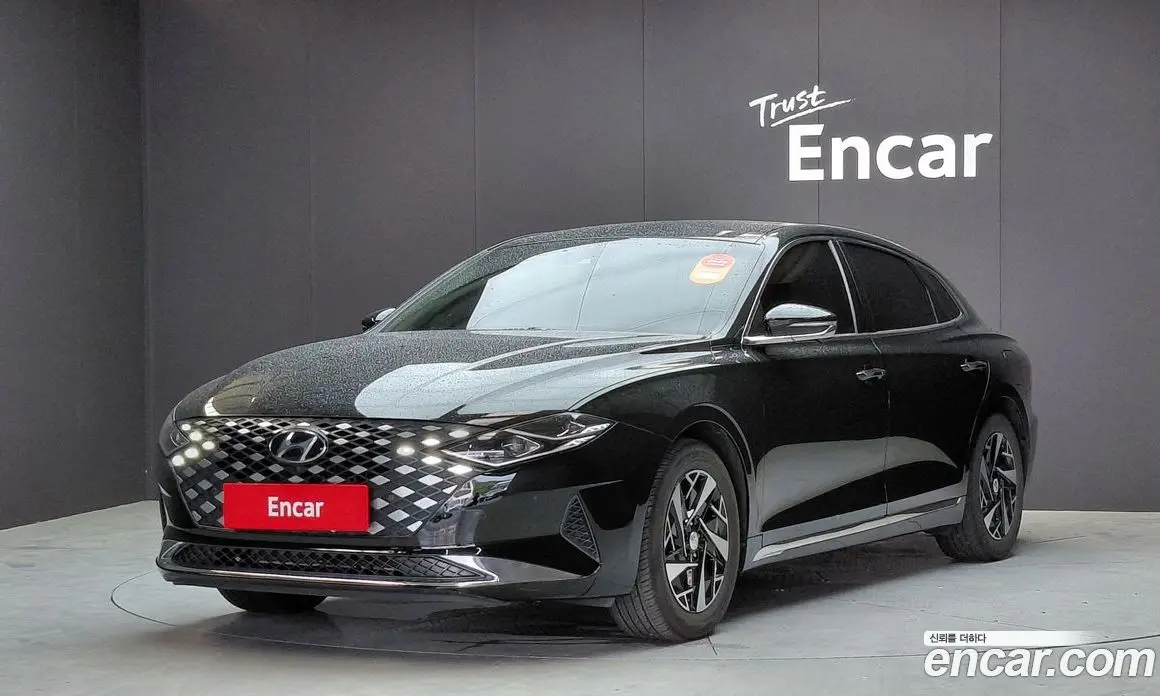 Hyundai Grandeur 2022 2.4 автомат (гидро), фото 1 Hyundai Grandeur 2022 2.4 автомат (гидро), фото 1