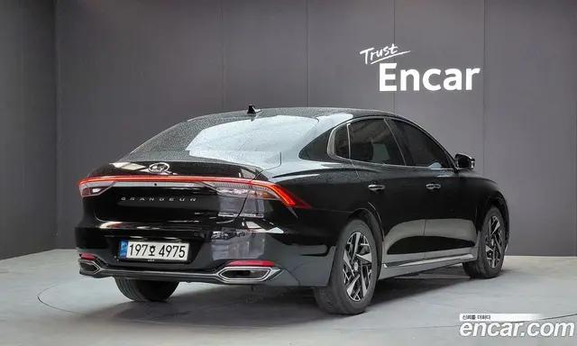 Hyundai Grandeur 2022 2.4 автомат (гидро), миниатюра 2 Hyundai Grandeur 2022 2.4 автомат (гидро), миниатюра 2