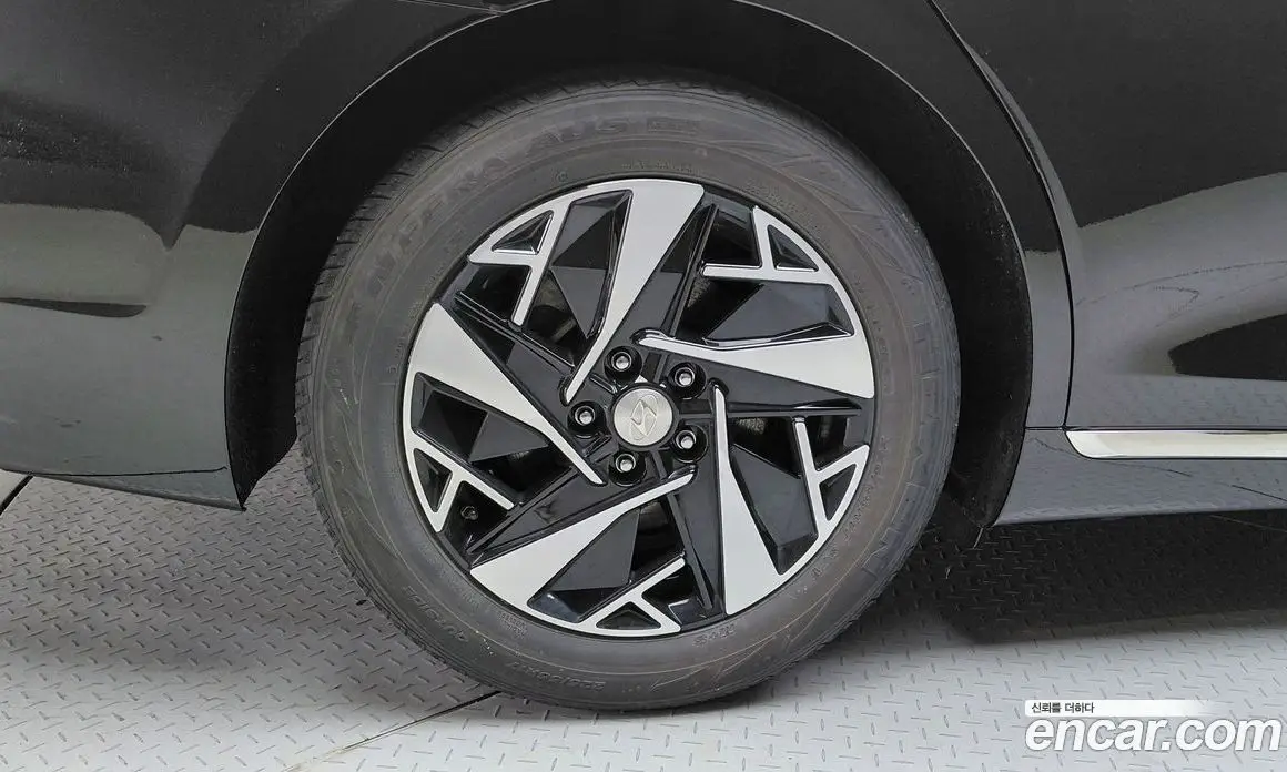 Hyundai Grandeur 2022 2.4 автомат (гидро), фото 5 Hyundai Grandeur 2022 2.4 автомат (гидро), фото 5