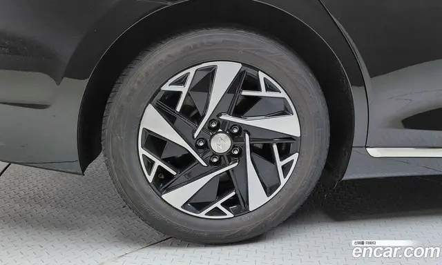 Hyundai Grandeur 2022 2.4 автомат (гидро), миниатюра 5 Hyundai Grandeur 2022 2.4 автомат (гидро), миниатюра 5