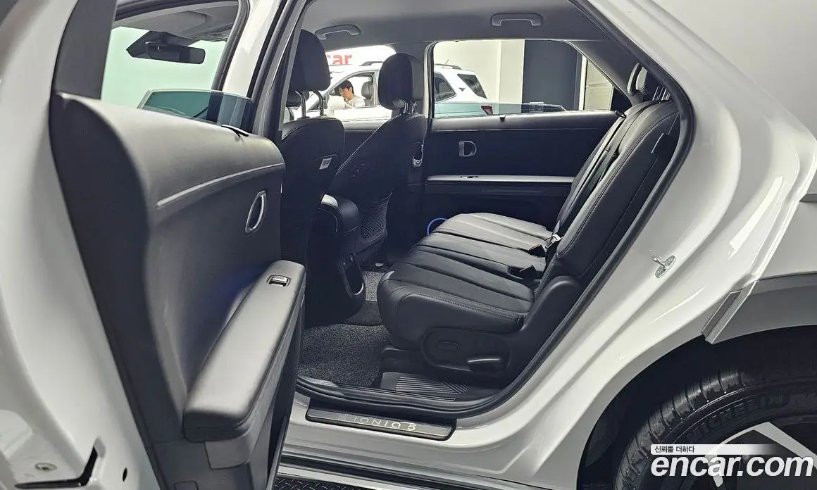 Hyundai Ioniq 5 2023 0.1 автомат (гидро), фото 16 Hyundai Ioniq 5 2023 0.1 автомат (гидро), фото 16