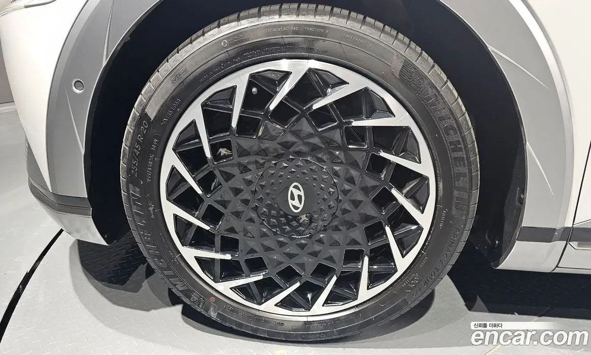 Hyundai Ioniq 5 2024 0.1 автомат (гидро), фото 4