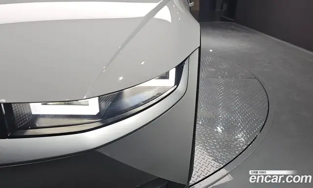 Hyundai Ioniq 5 2024 0.1 автомат (гидро), миниатюра 7