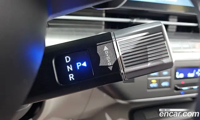 Hyundai Kona 2023 1.6 автомат (гидро), миниатюра 11