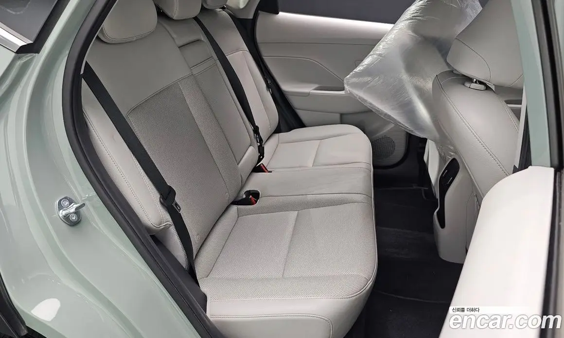 Hyundai Kona 2023 1.6 автомат (гидро), фото 16