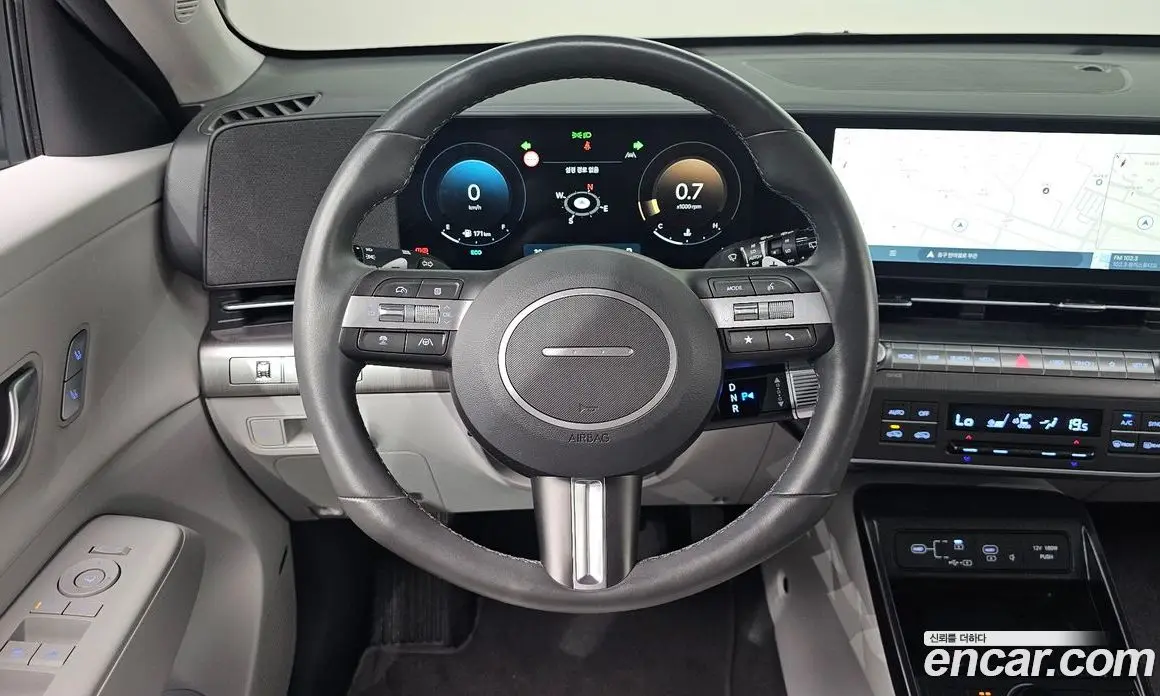 Hyundai Kona 2023 1.6 автомат (гидро), фото 18