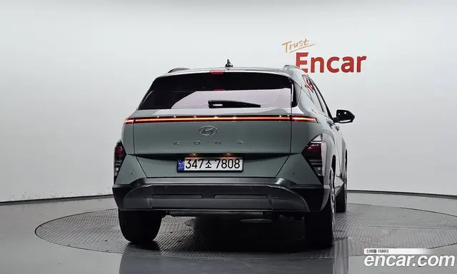 Hyundai Kona 2023 1.6 автомат (гидро), миниатюра 3