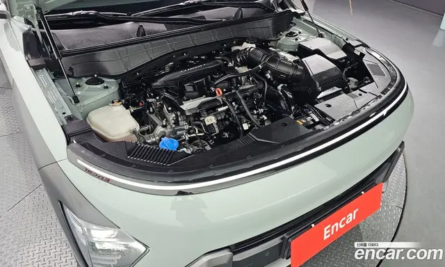 Hyundai Kona 2023 1.6 автомат (гидро), миниатюра 5