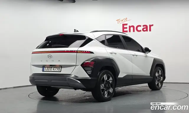 Hyundai Kona 2023 1.6 автомат (гидро), миниатюра 2