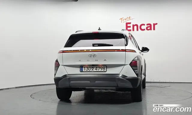 Hyundai Kona 2023 1.6 автомат (гидро), миниатюра 4