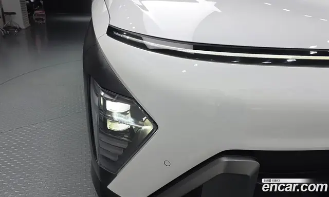 Hyundai Kona 2023 1.6 автомат (гидро), миниатюра 8
