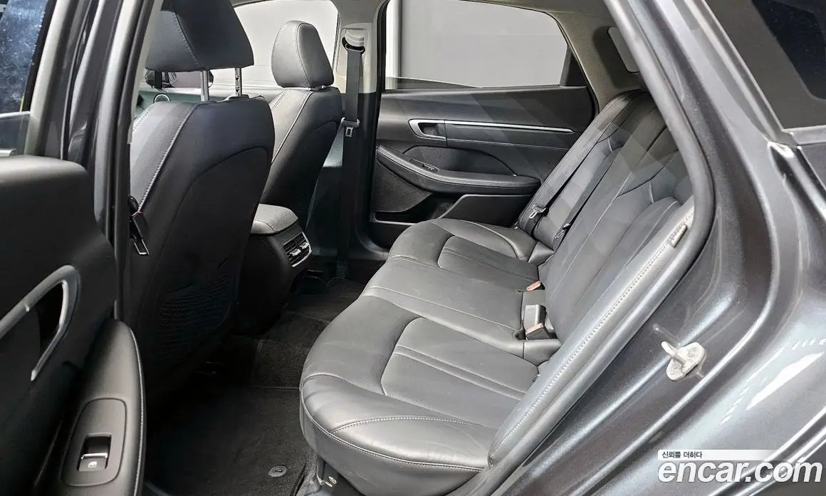 Hyundai Sonata 2024 2.0 автомат (гидро), фото 16