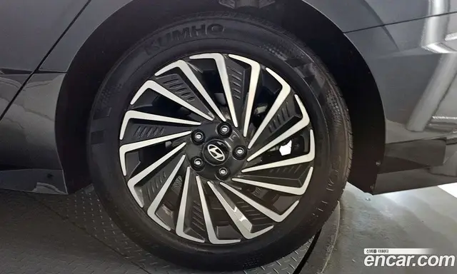 Hyundai Sonata 2024 2.0 автомат (гидро), миниатюра 7