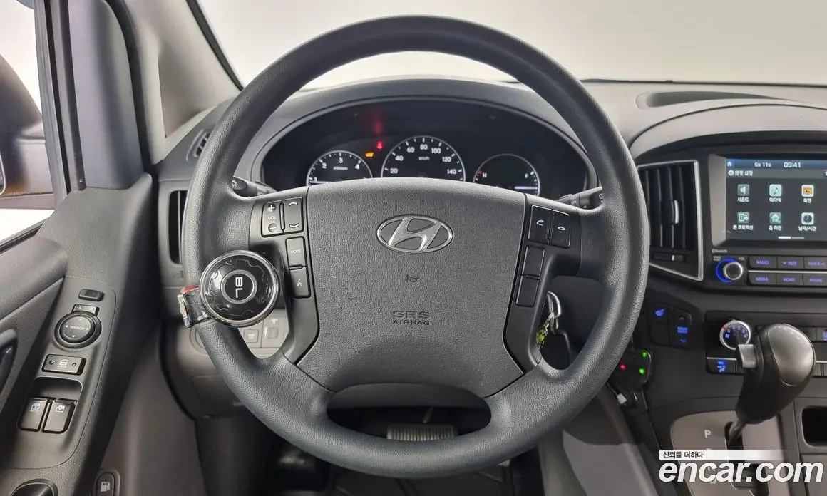 Hyundai Starex 2020 2.5 автомат (гидро), фото 13