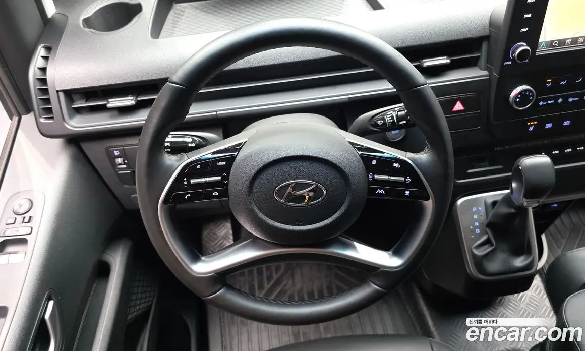 Hyundai Staria 2023 3.5 автомат (гидро), фото 19