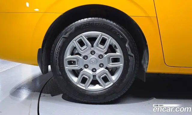 Hyundai Staria 2023 3.5 автомат (гидро), миниатюра 5