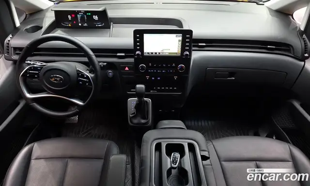 Hyundai Staria 2023 3.5 автомат (гидро), миниатюра 10