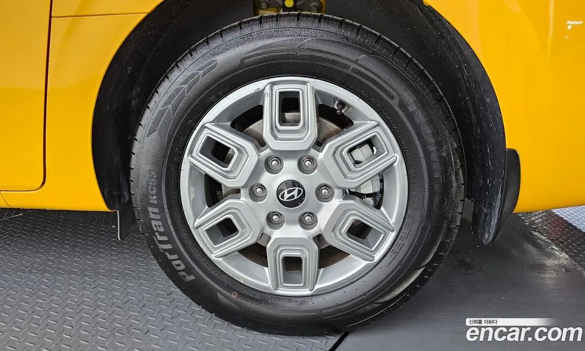 Hyundai Staria 2025 3.5 автомат (гидро), фото 7 Hyundai Staria 2025 3.5 автомат (гидро), фото 7